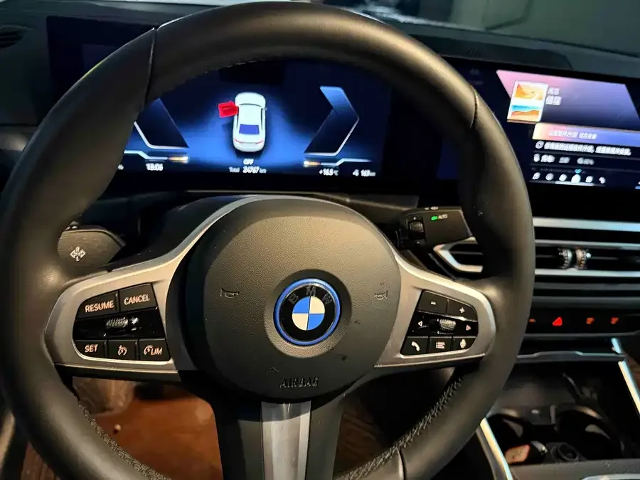 BMW i3 2024 eDrive 40 L Night Edition 2024 — миниатюра 4