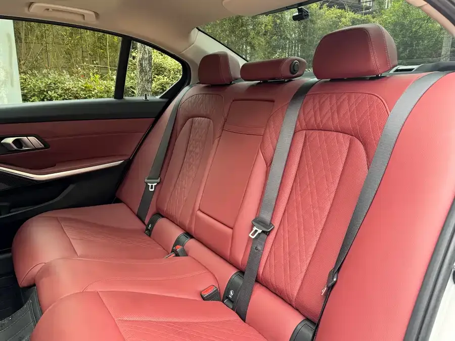 BMW i3 2024 eDrive 35 L 2024 — миниатюра 3