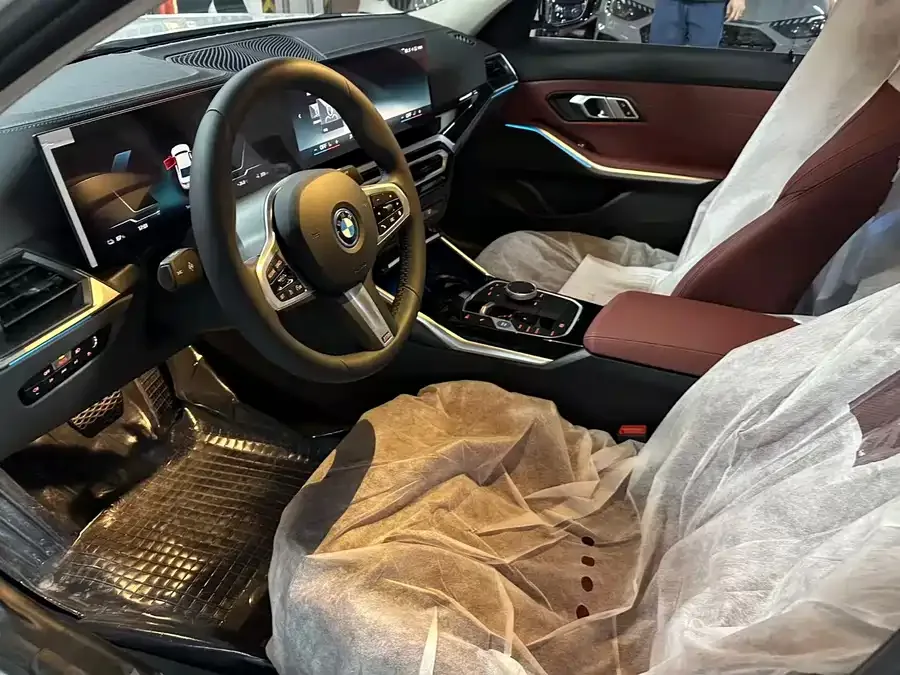 BMW i3 2024 eDrive 35 L 2026 — миниатюра 3