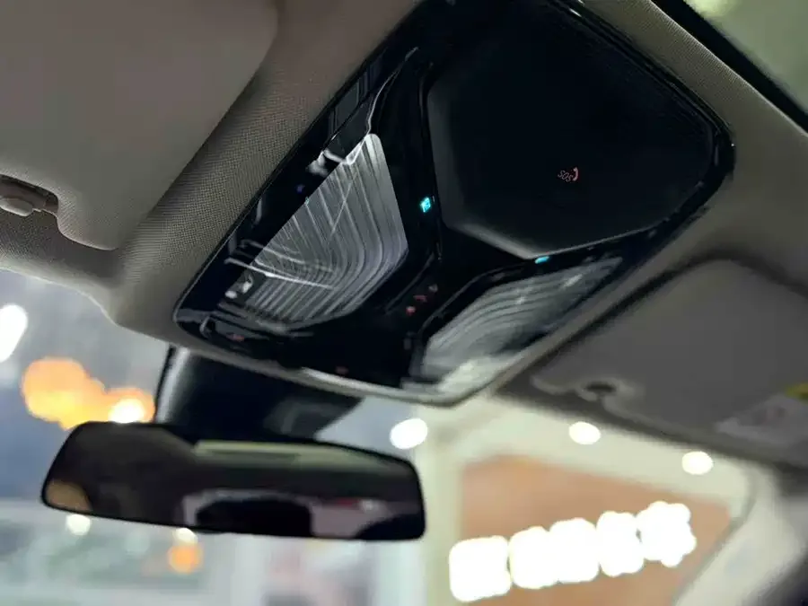 BMW i3 2024 eDrive 35 L 2024 — миниатюра 5