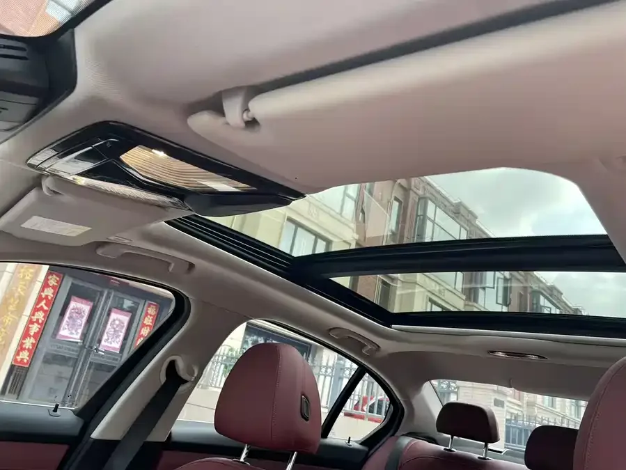 BMW i3 2022 eDrive 35 L 2023 — миниатюра 4