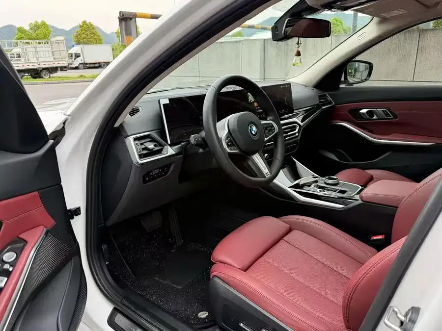 BMW i3 2024 eDrive 35 L 2024 — миниатюра 2