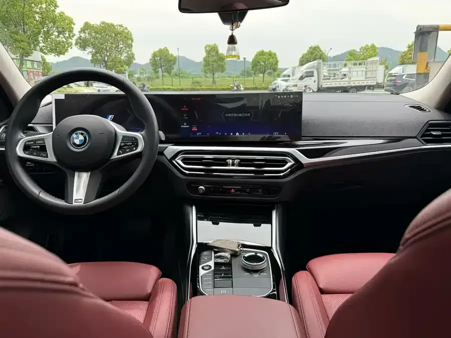BMW i3 2024 eDrive 35 L 2024 — миниатюра 5