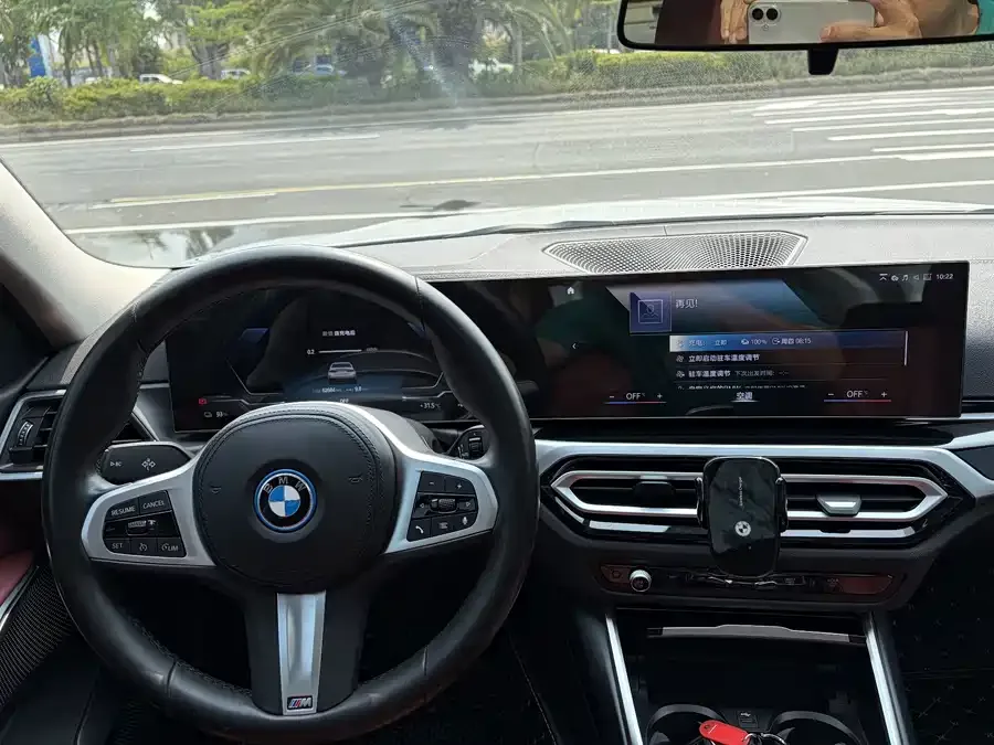 BMW i3 2022 eDrive 35 L 2023 — миниатюра 4