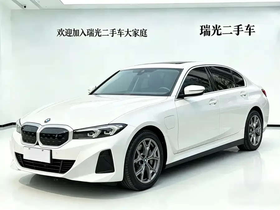 BMW i3 2022 eDrive 35 L 2023 — фото 1, купить с доставкой в Москву