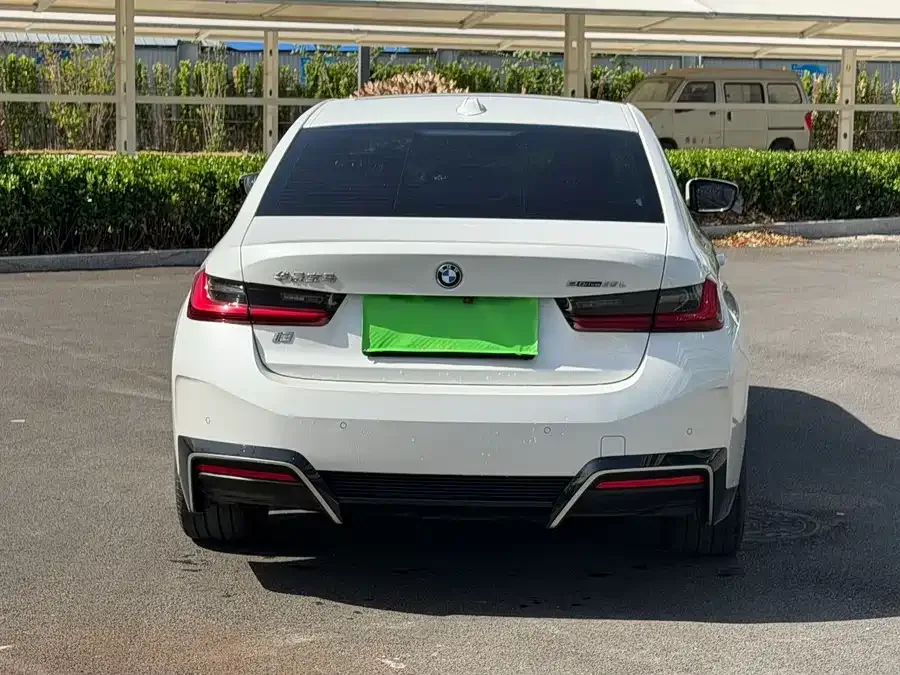 BMW i3 2024 eDrive 35 L 2024 — миниатюра 2