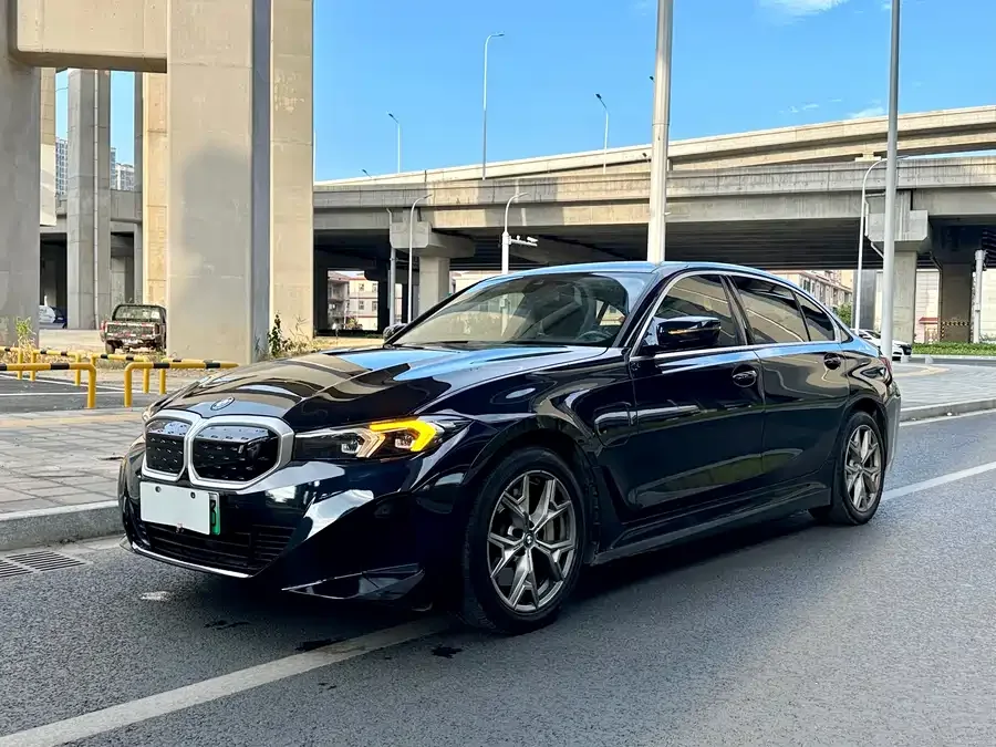 BMW i3 2024