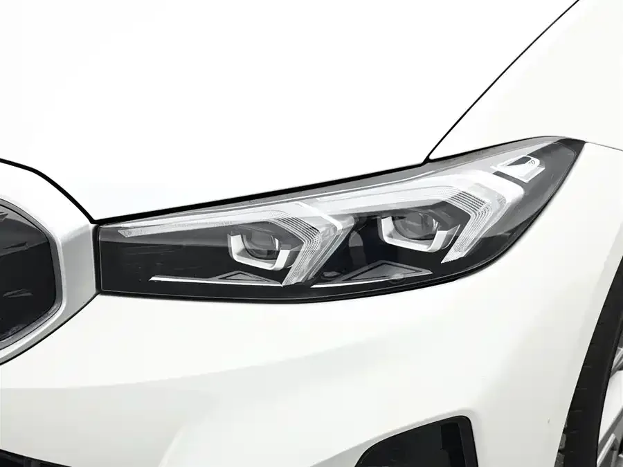 BMW i3 2022 eDrive 35 L 2022 — миниатюра 5