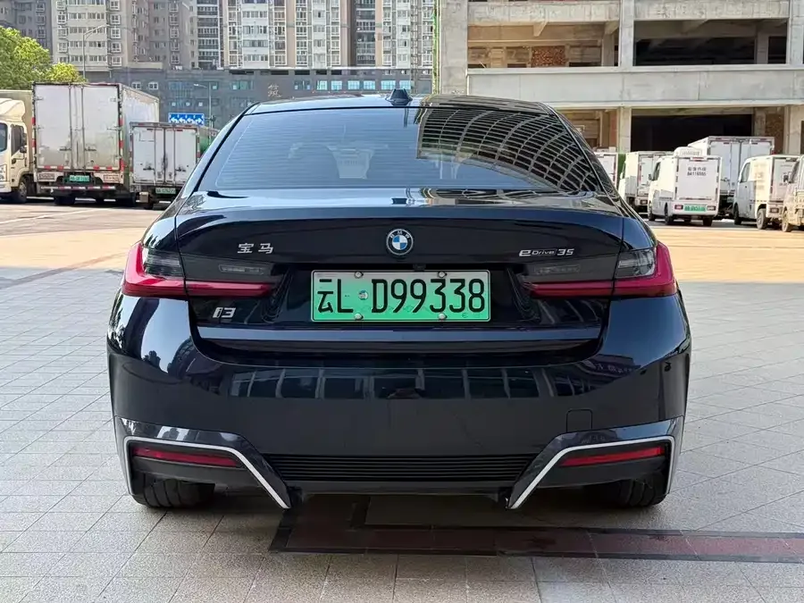 BMW i3 2024 eDrive 35 L 2024 — миниатюра 5