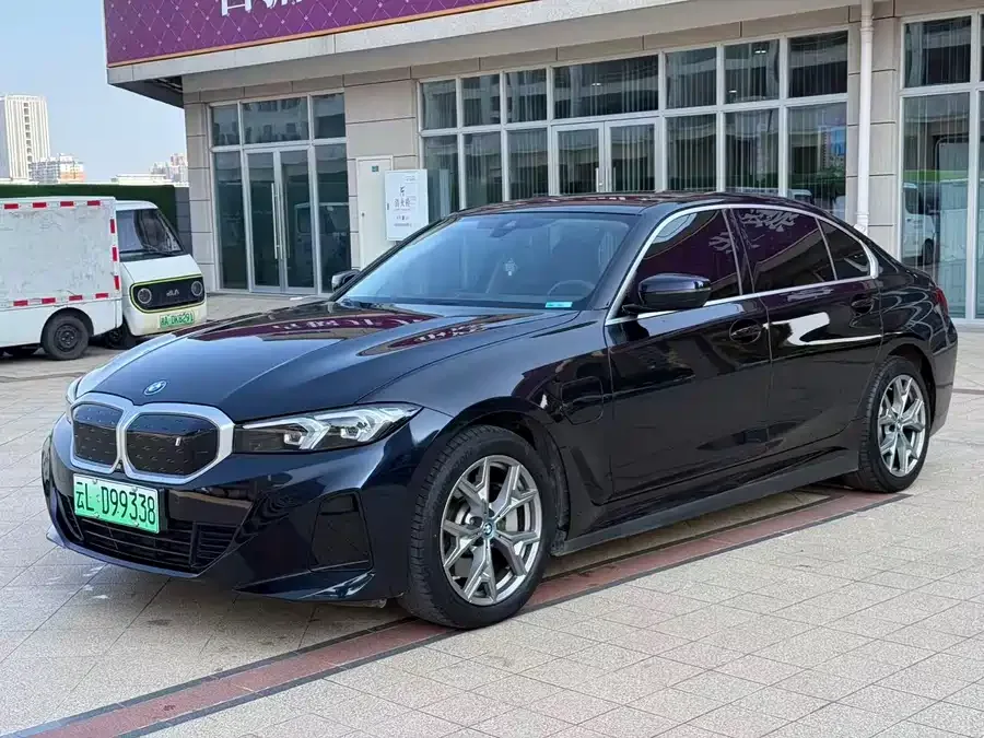 BMW i3 2024