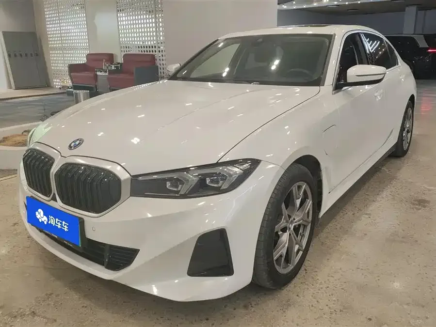 BMW i3 2024
