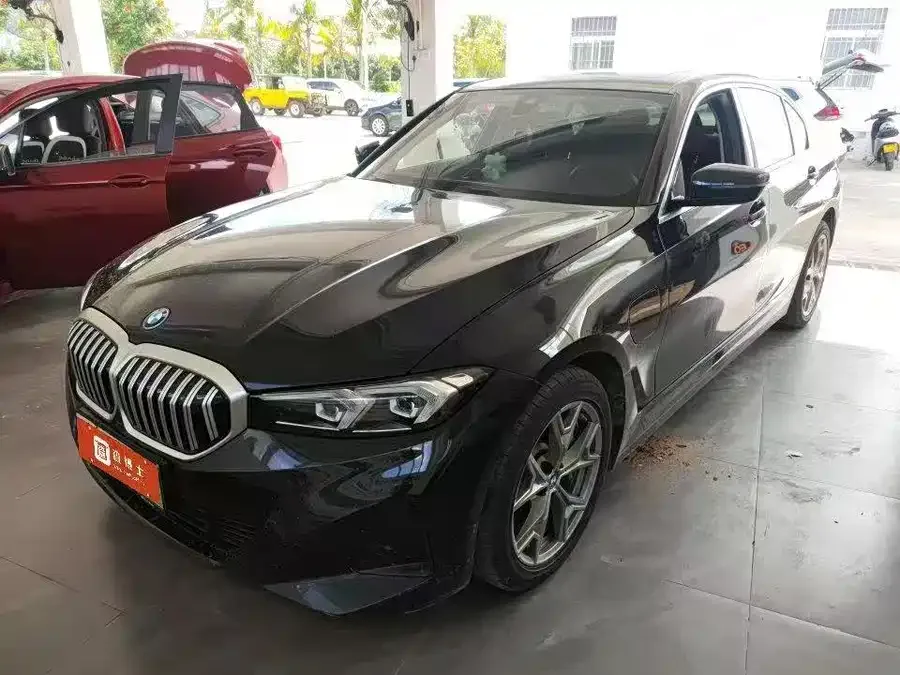 BMW i3 2024