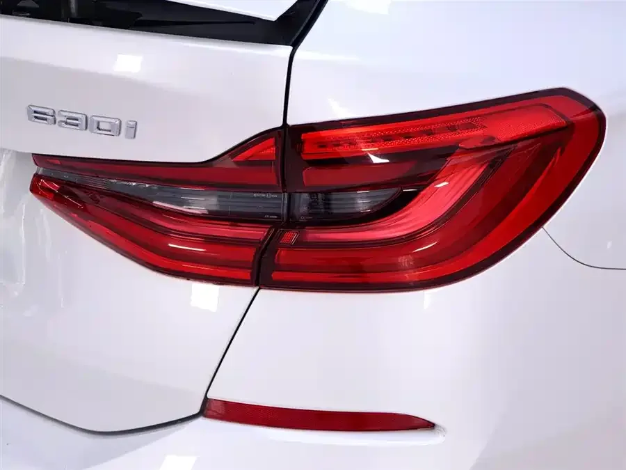 BMW 6 Series GT 2021 facelift 630i luxury design package 2023 — миниатюра 3