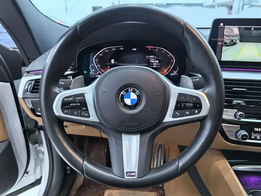 BMW 6 Series GT 2022 630i M Sport Package 2024 — миниатюра 2