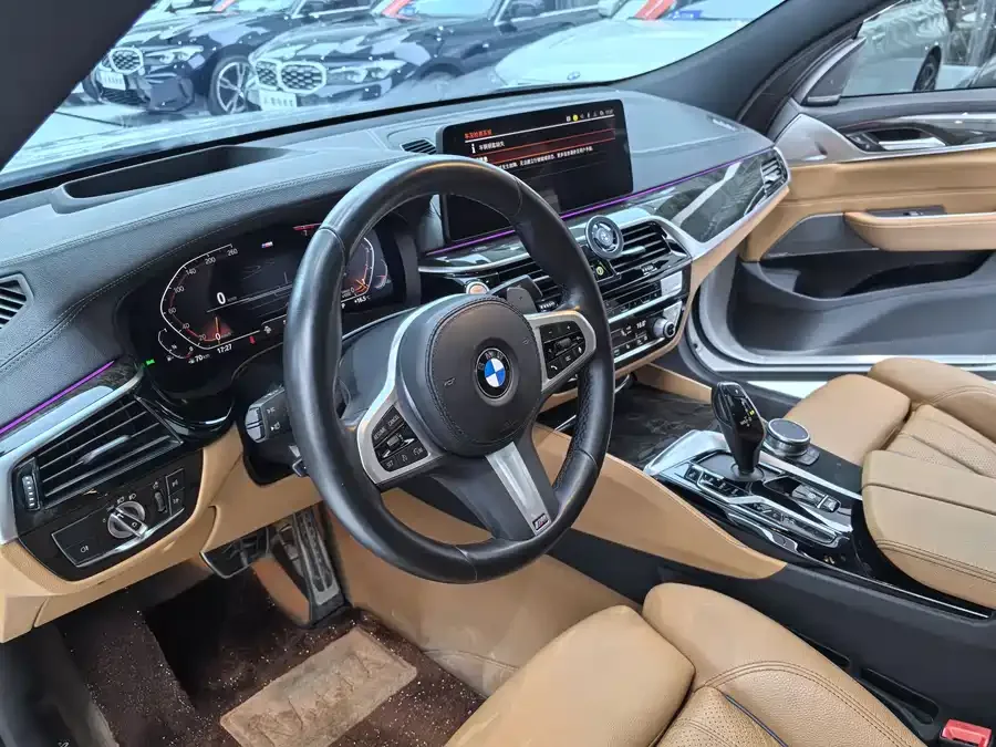 BMW 6 Series GT 2022 630i M Sport Package 2024 — миниатюра 3