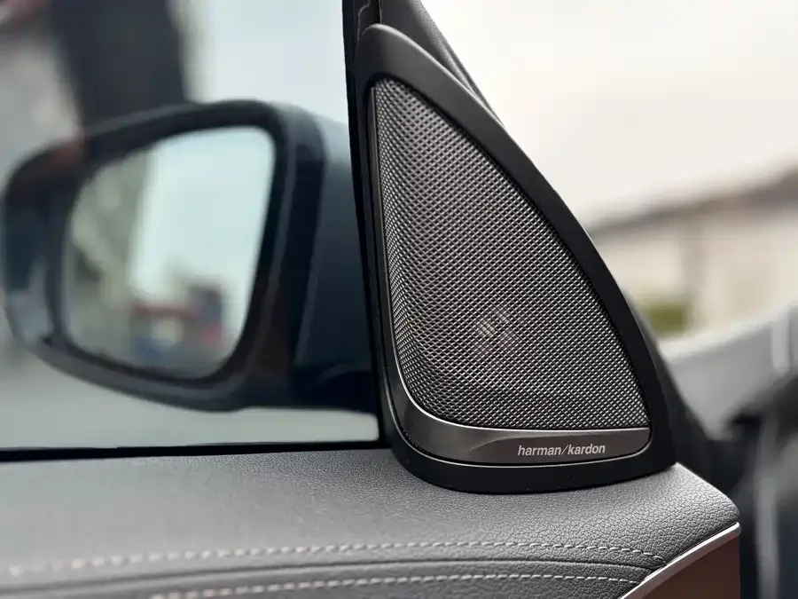 BMW 6 Series GT 2022 630i M Sport Package 2024 — миниатюра 4