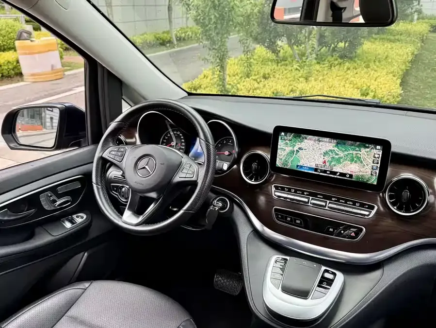 Mercedes-Benz Class V Mercedes-Benz V-Class 2021 V 260 Pilot Edition 2022 — миниатюра 4