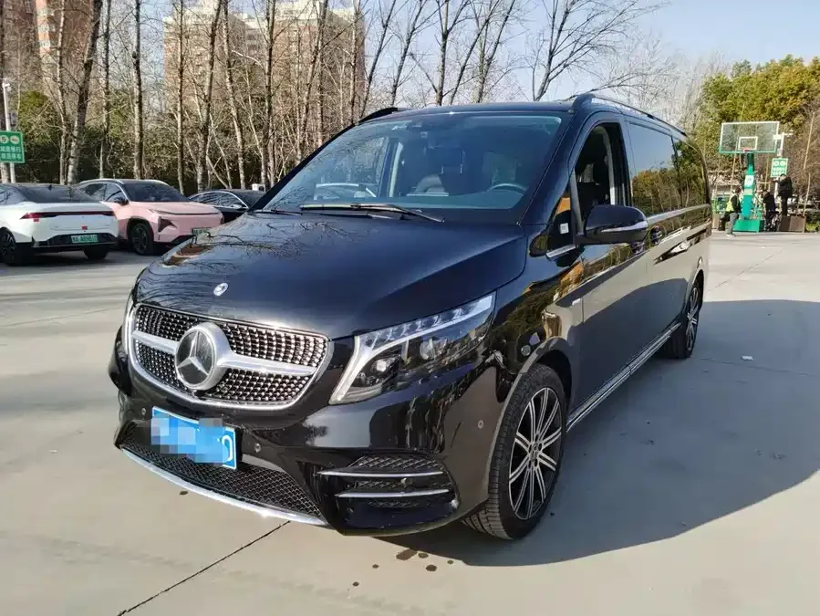 Mercedes-Benz Class V Mercedes-Benz V-Class 2022 V 260 L Long Wheelbase Luxury Edition 2024 — миниатюра 5