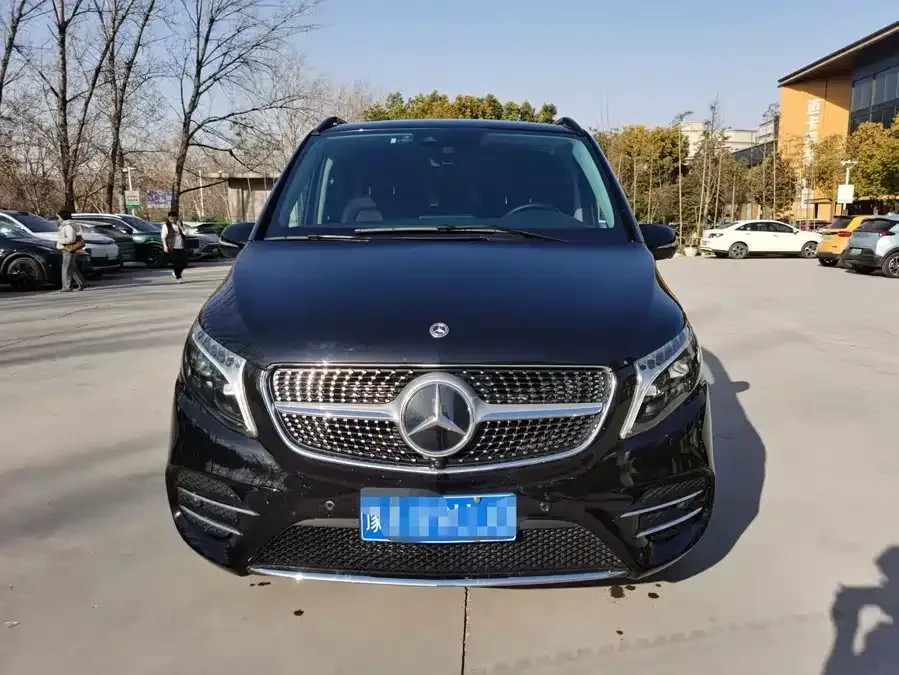 Mercedes-Benz Class V 2024