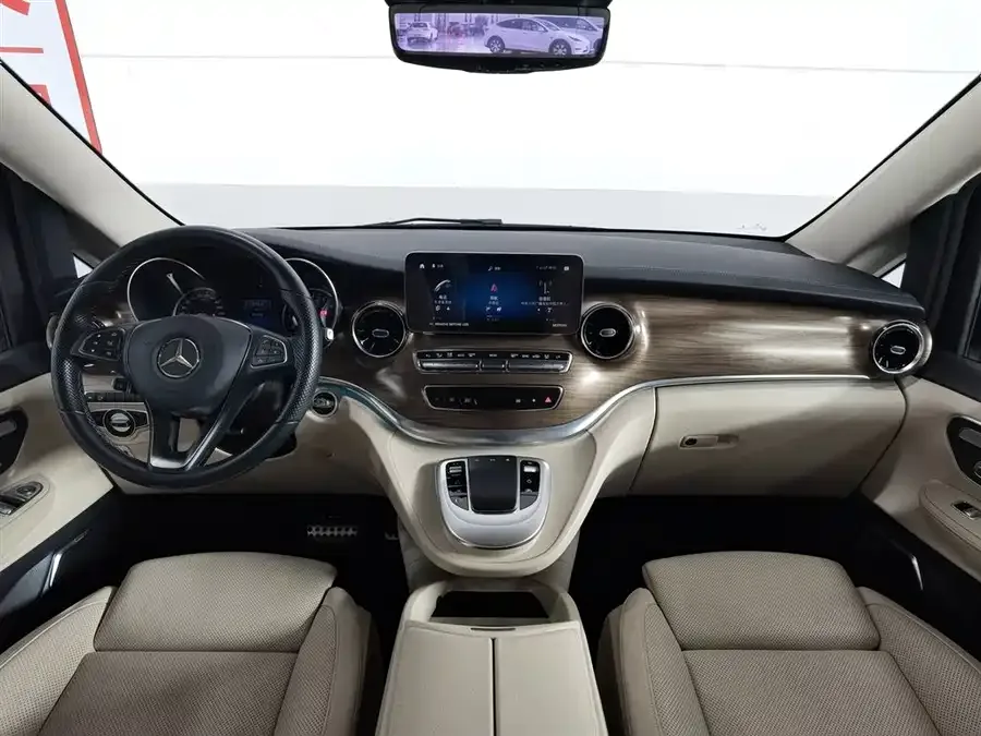 Mercedes-Benz Class V Mercedes-Benz V-Class 2022 V 260 L Long Wheelbase Luxury Edition 2023 — миниатюра 2