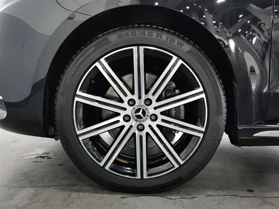 Mercedes-Benz Class V Mercedes-Benz V-Class 2022 V 260 L Long Wheelbase Luxury Edition 2023 — миниатюра 5
