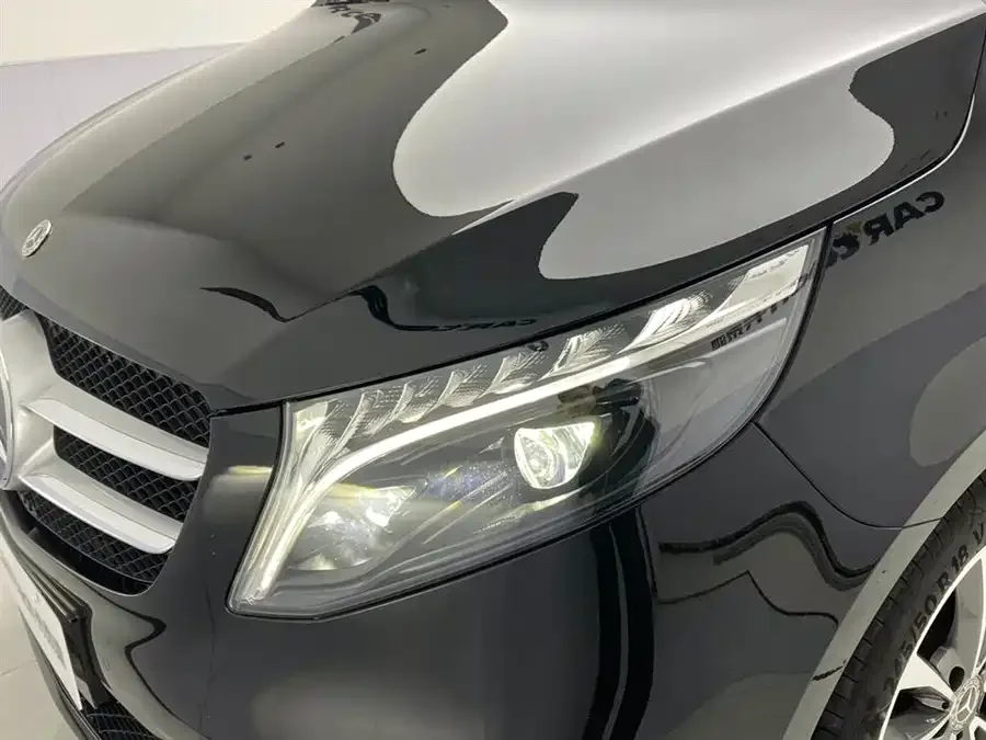 Mercedes-Benz Class V Mercedes-Benz V-Class 2022 V 260 Pilot Edition 2024 — миниатюра 3