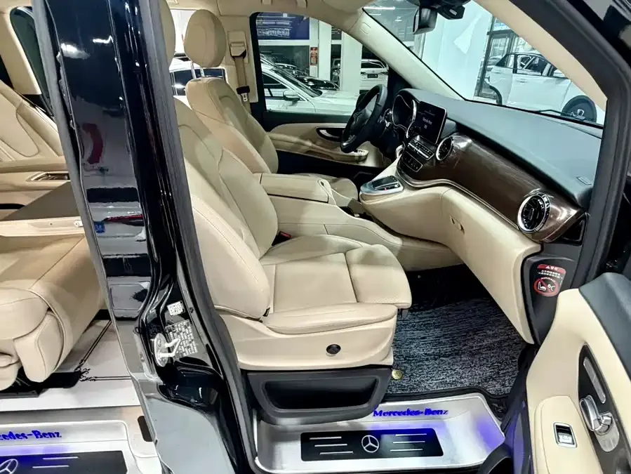 Mercedes-Benz Class V Mercedes-Benz V-Class 2022 V 260 Pilot Edition 2024 — миниатюра 5