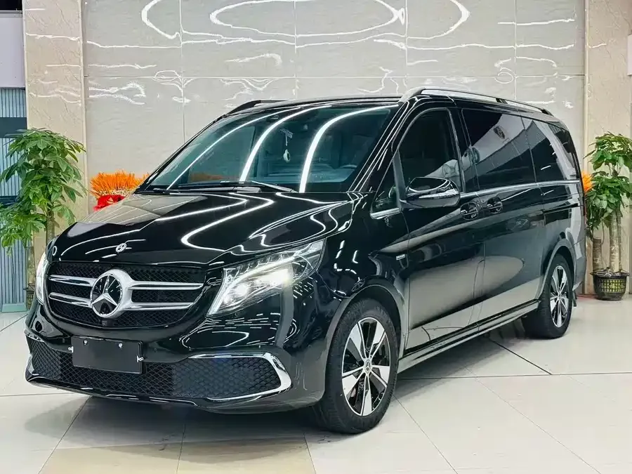 Mercedes-Benz Class V 2023
