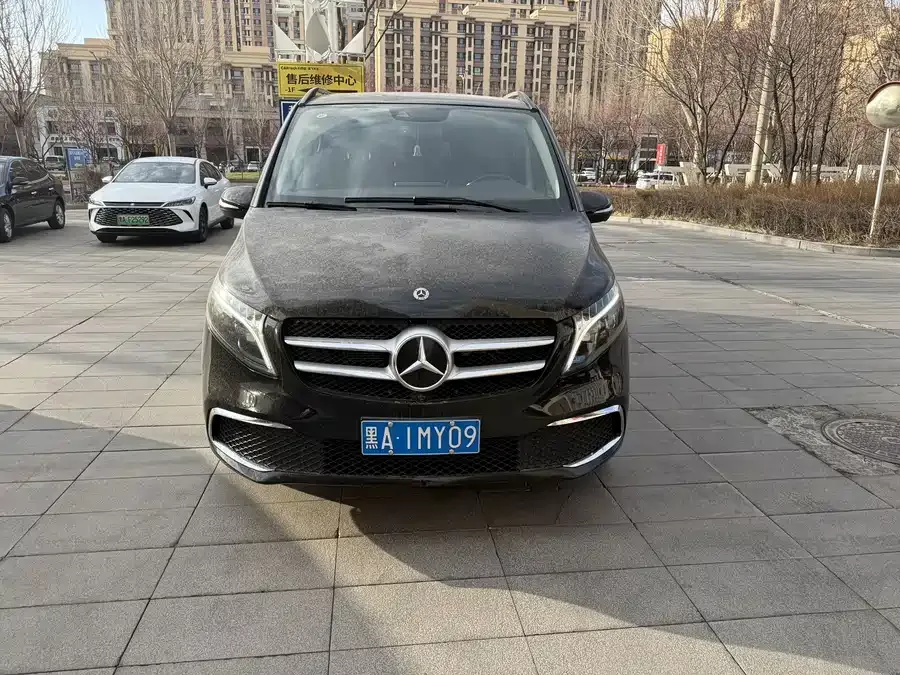 Mercedes-Benz Class V 2024
