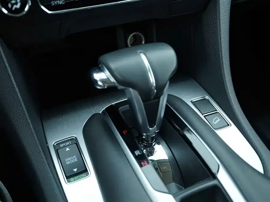 Honda Avancier 2020 Crown Road 240TURBO 2WD Comfort Edition 2023 — миниатюра 3