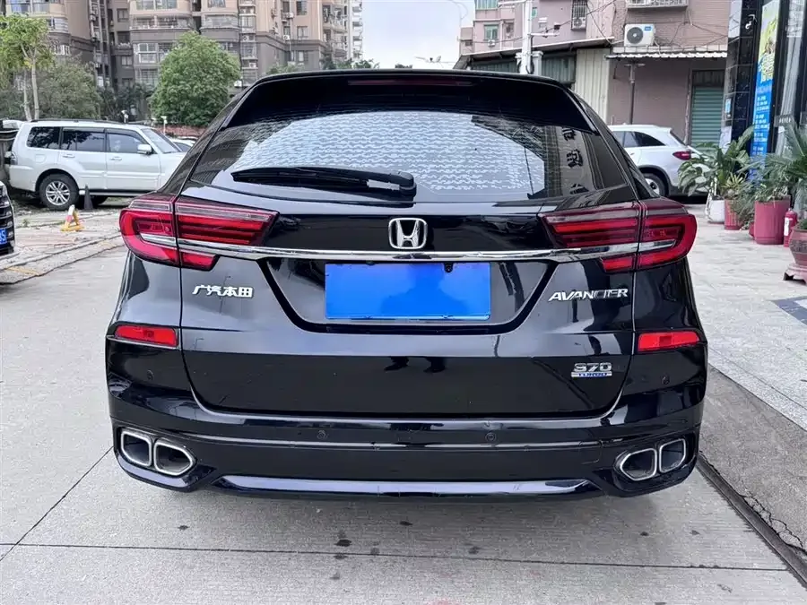 Honda Avancier 2020 Crown Road 370TURBO 2WD Luxury Edition 2022 — миниатюра 5