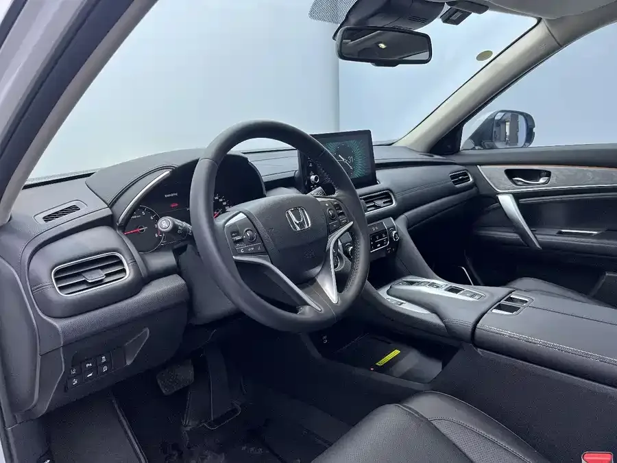 Honda Avancier 2023 Crown Road 370TURBO 4WD Premium Edition 2024 — миниатюра 3