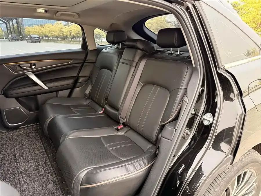 Honda Avancier 2020 Crown Road 370TURBO 2WD Luxury Edition 2022 — миниатюра 4