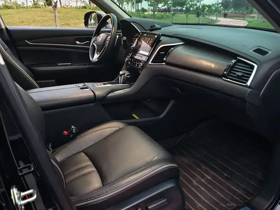 Honda Avancier 2020 Crown Road 240TURBO 2WD Comfort Edition 2022 — миниатюра 3