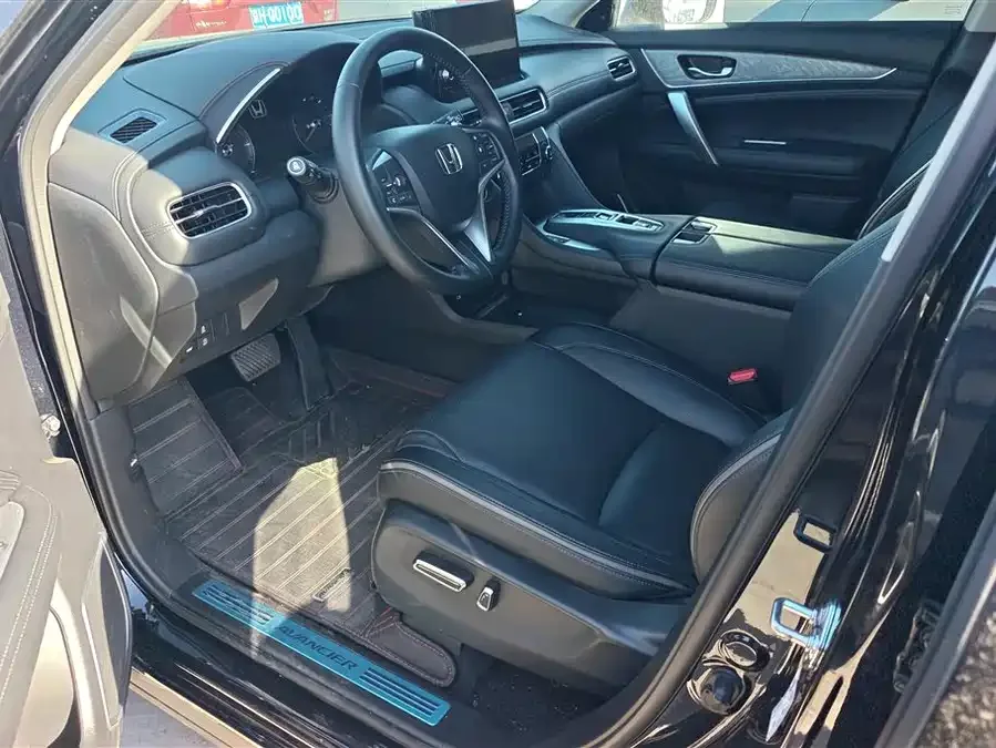 Honda Avancier 2023 Crown Road 370TURBO 2WD Luxury Edition 2024 — миниатюра 3