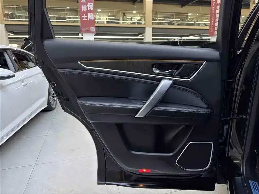 Honda Avancier 2020 Crown Road 370TURBO 4WD Premium Edition 2023 — миниатюра 4