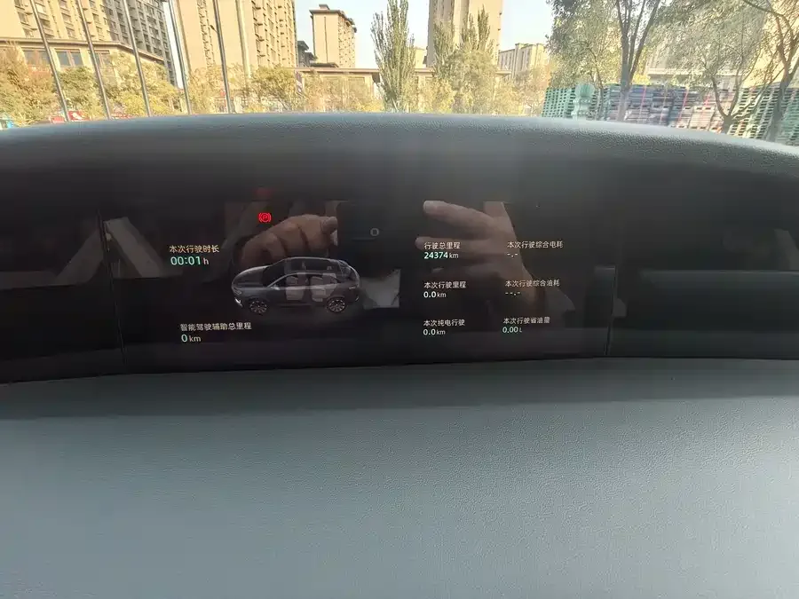 Changan UNI-K Changan UNI-K iDD 2023 iDD 1.5T 135km Smart Fun Edition 2024 — миниатюра 4