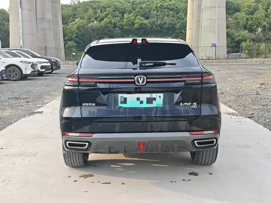 Changan UNI-K Changan UNI-K iDD 2022 Blue Whale iDD 130km 1.5T Premium Edition 2022 — миниатюра 5