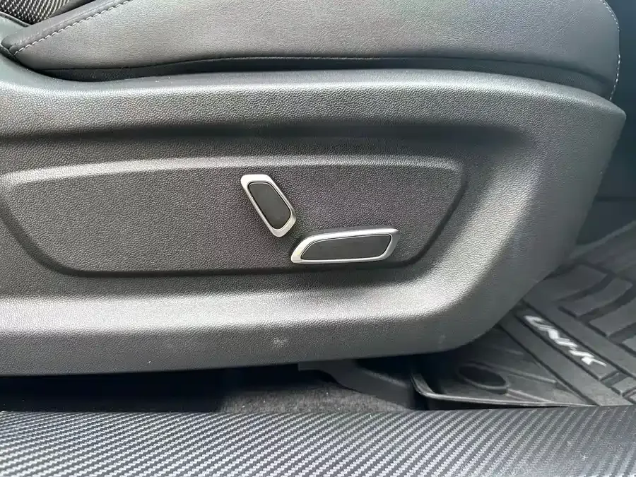 Changan UNI-K Changan UNI-K 2021 2.0T Excellence Edition 2023 — миниатюра 4