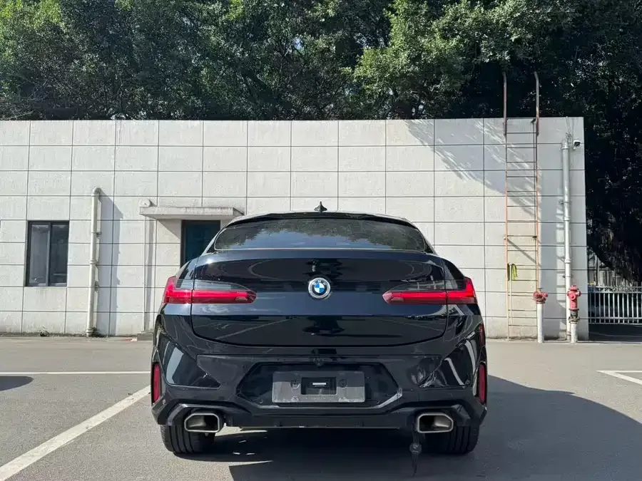 BMW X4 2022 xDrive 25i M Sport Package 2022 — миниатюра 3