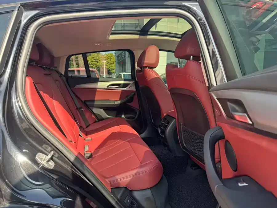 BMW X4 2022 xDrive 25i M Sport Package 2022 — миниатюра 4