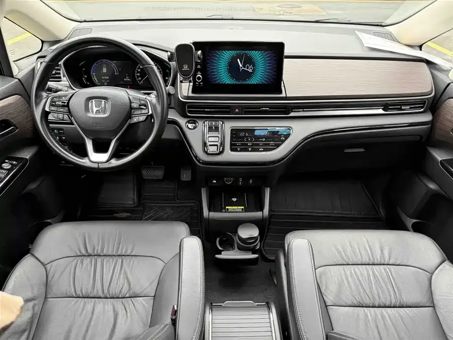 Honda Odyssey 2024 Odyssey 2.0L e:HEV Elite Edition 2024 — миниатюра 5