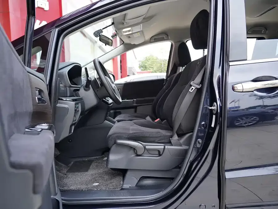 Honda Odyssey 2024 Odyssey 2.0L e:HEV Elite Enjoy Edition 2025 — миниатюра 2