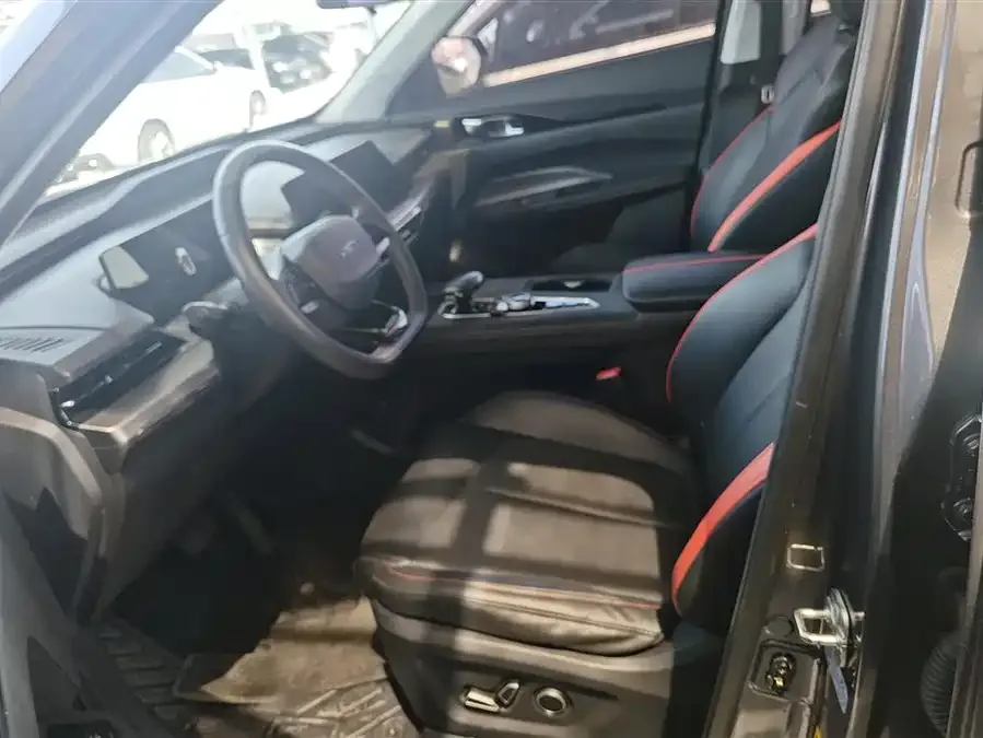 Oshan Z6 Changan Auchan Z6 2022 Blue Whale 1.5T DCT Smart Navigation Model 2022 — миниатюра 3