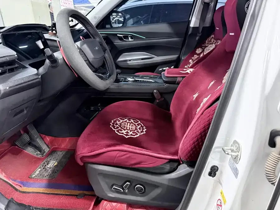 Oshan Z6 Changan Auchan Z6 2023 Blue Whale 1.5T DCT smart model 2023 — миниатюра 3