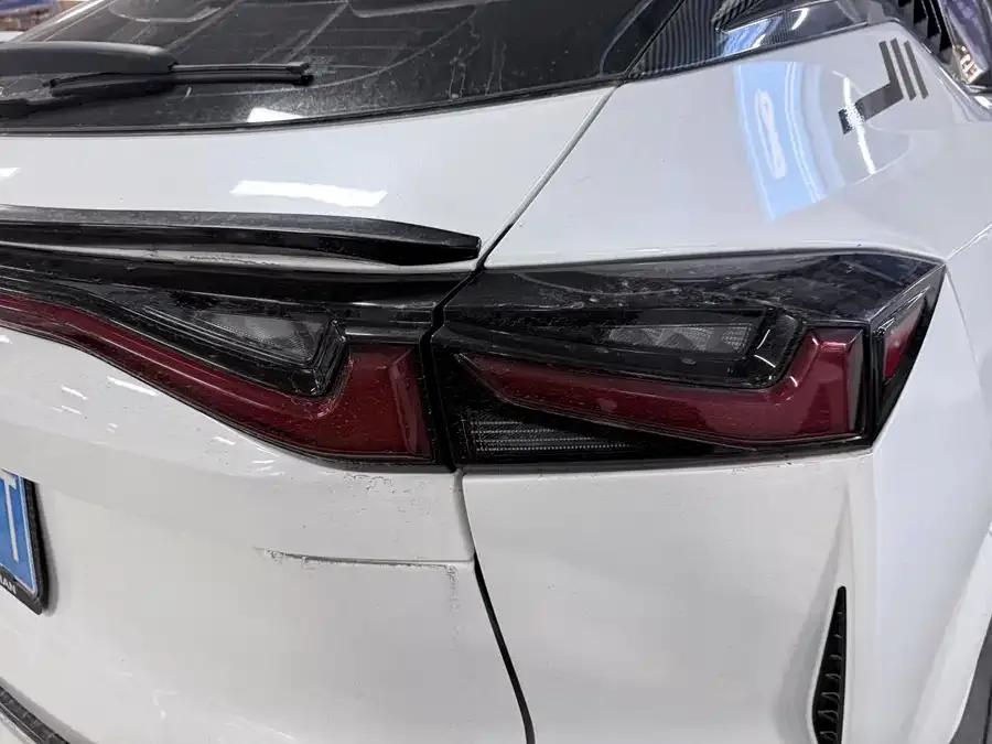 Oshan Z6 Changan Auchan Z6 2023 Blue Whale 1.5T DCT smart model 2023 — миниатюра 4