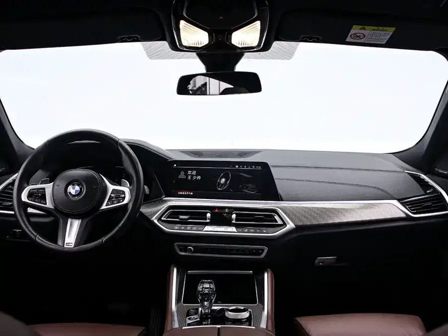 BMW X6 2022 facelift xDrive40i M Sport package 2023 — миниатюра 2