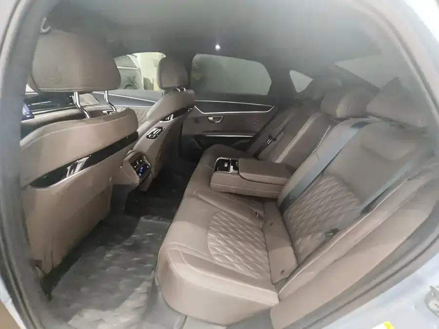 BYD Second-hand Han 2023 DM-i Champion Edition 121KM Premium Edition 2023 — миниатюра 2