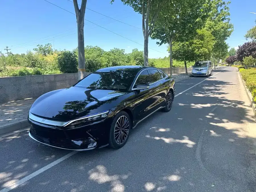 BYD Second-hand Han 2021 EV Standard Range Luxury Edition 2022 — фото 1, купить с доставкой в Москву
