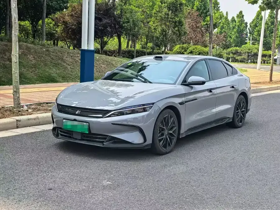 BYD Second-hand Han 2025 DM-i Intelligent Driving Edition 125KM Premium Edition 2025 — фото 1, купить с доставкой в Москву